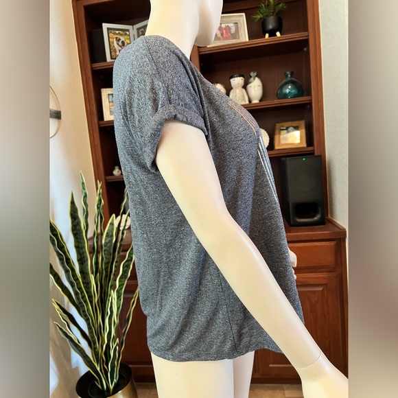 Apt.9 Short Sleeve Gray Shirt With Glitter Design Size Petite Large - Picture 5 of 9